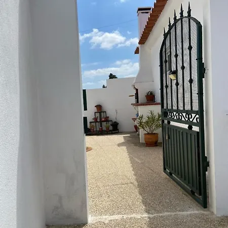 Casa Do Canto - Uma Casa No Campo, Perto Da Praia. Obidos Exterior photo